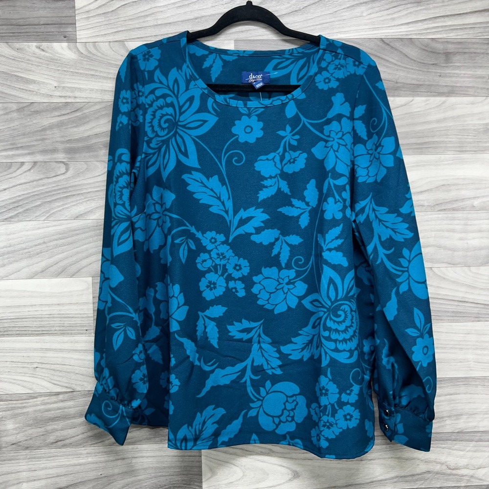 D & Co. Signature Tunic Top Women's M Blue Floral Long Sleeve Round Neck Boho